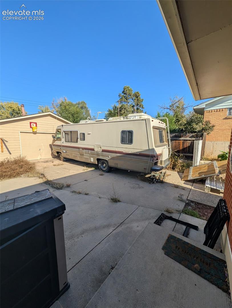 Listing photo 23 for 10 N Garland Avenue