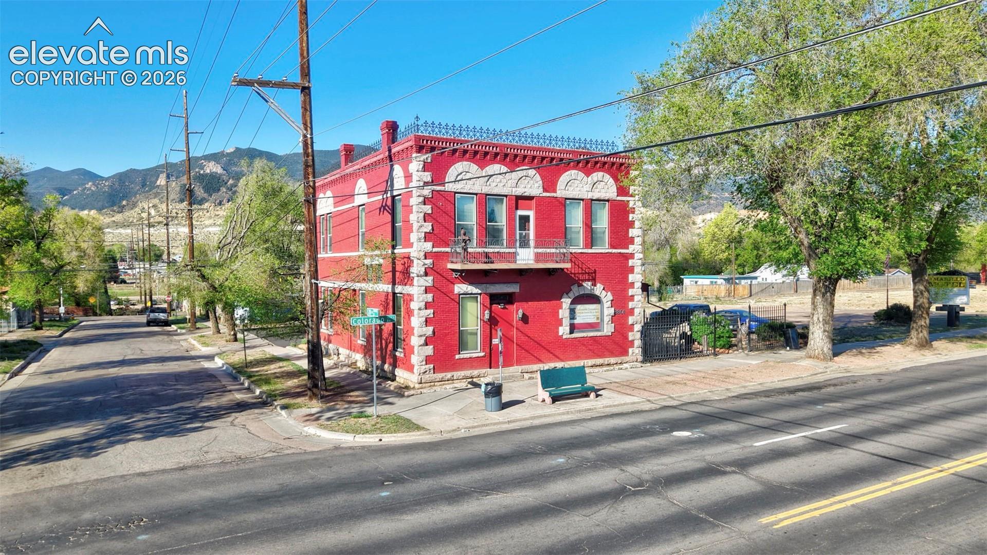 2801-2807 Colorado Avenue