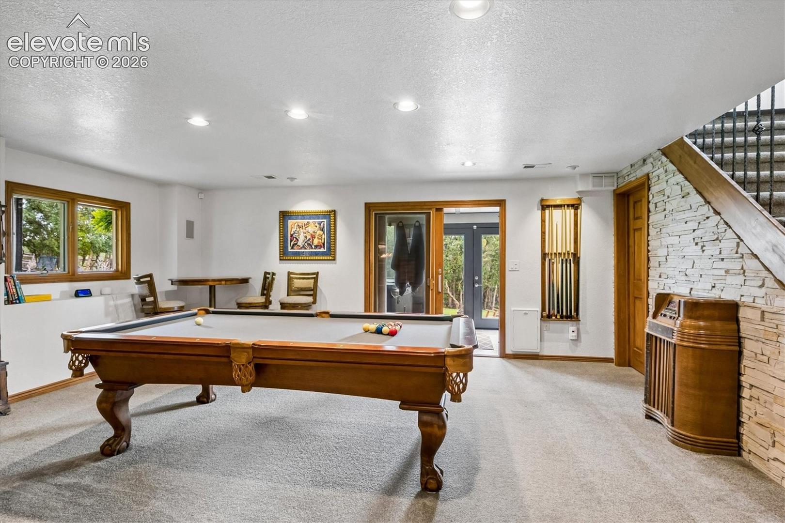 Listing photo 29 for 2464 W Wolfensberger Road