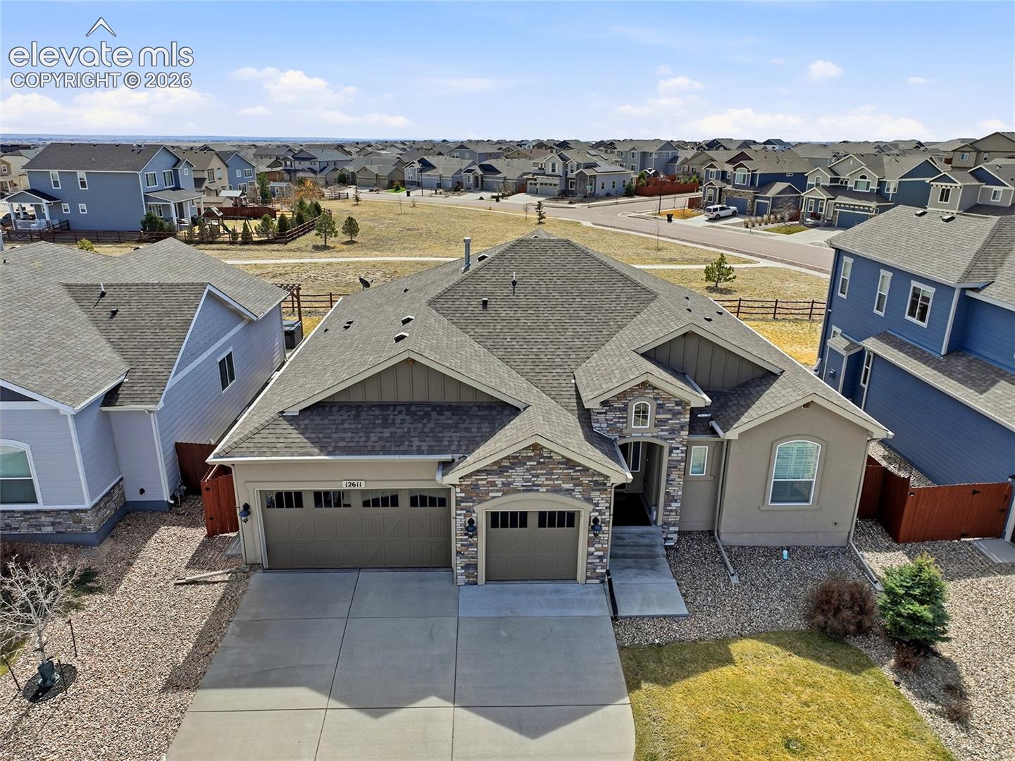 Listing photo 37 for 12611 Longview Park Lane