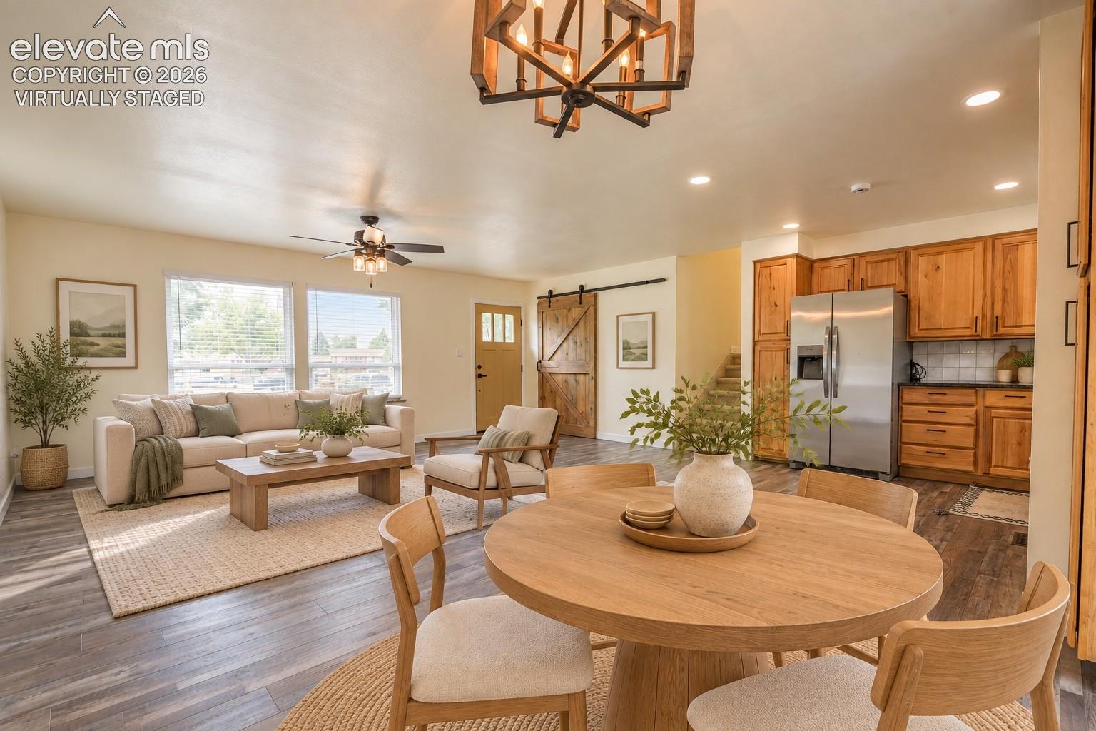 Listing photo 7 for 4020 Manzana Court
