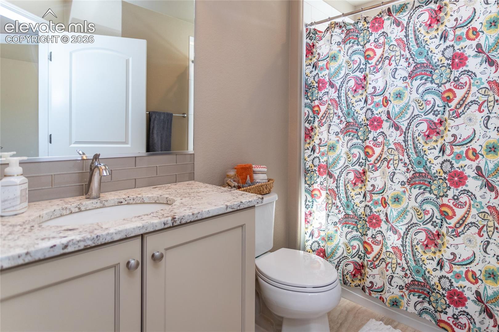Listing photo 12 for 11068 Echo Canyon Drive