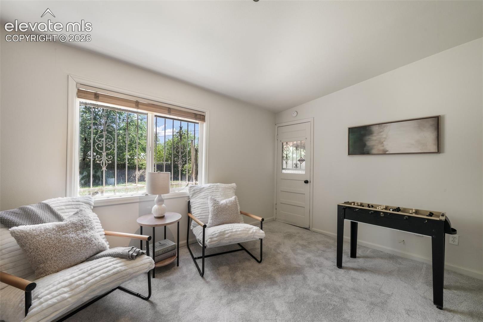 Listing photo 29 for 920 S Canosa Court