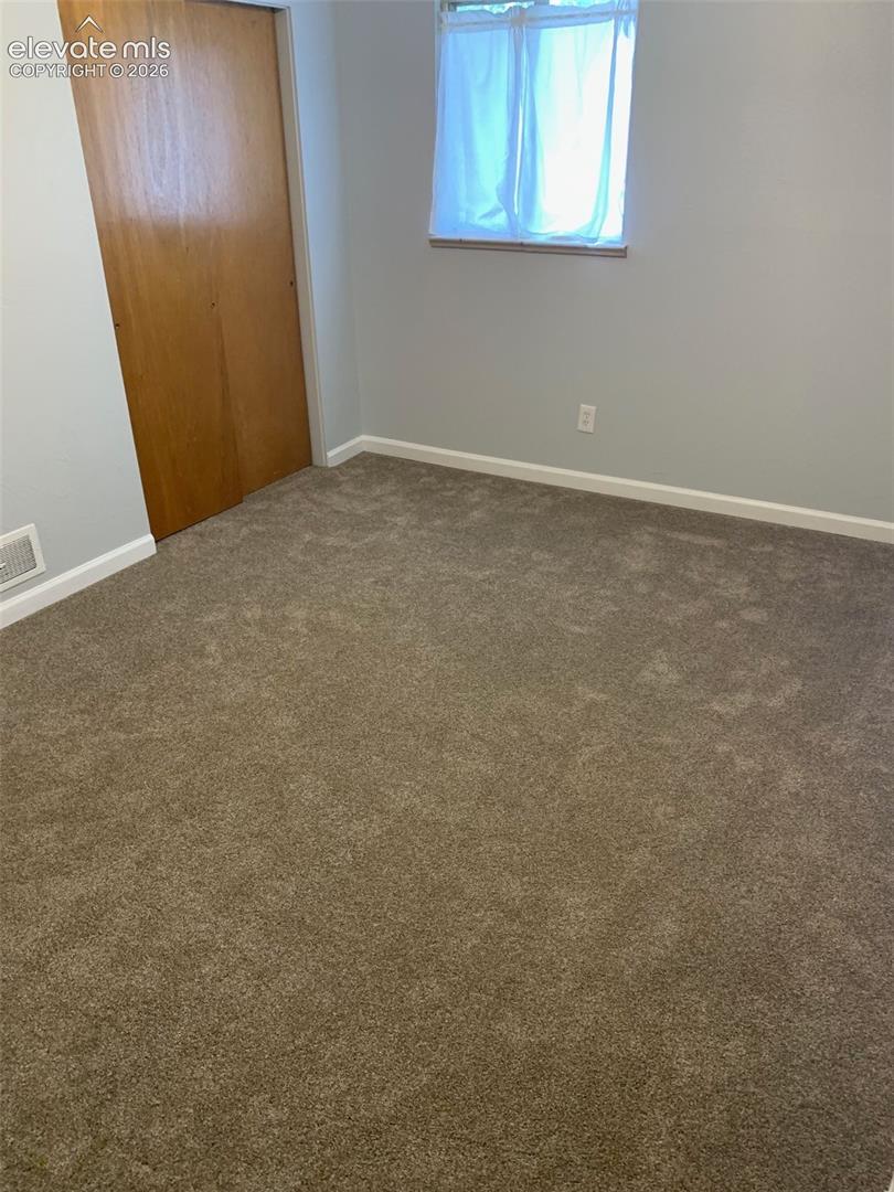 Listing photo 13 for 222 W Polk Street