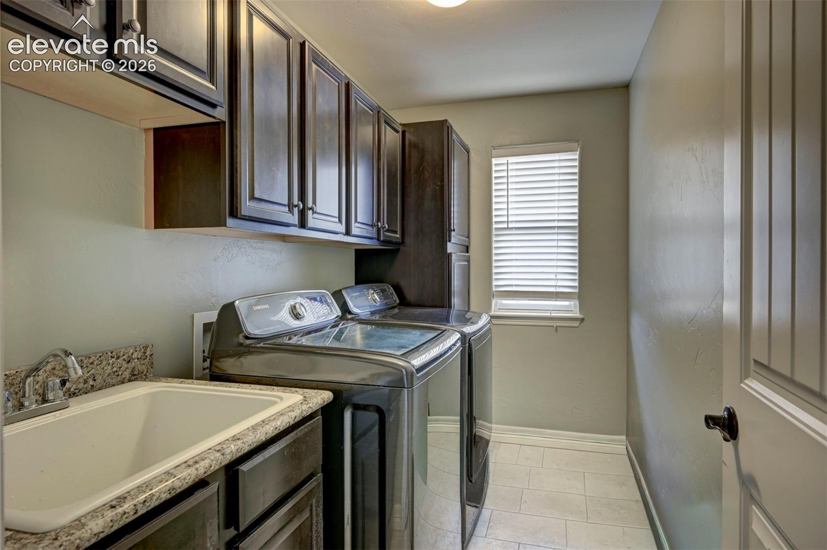 Listing photo 36 for 10249 Mt Lincoln Drive