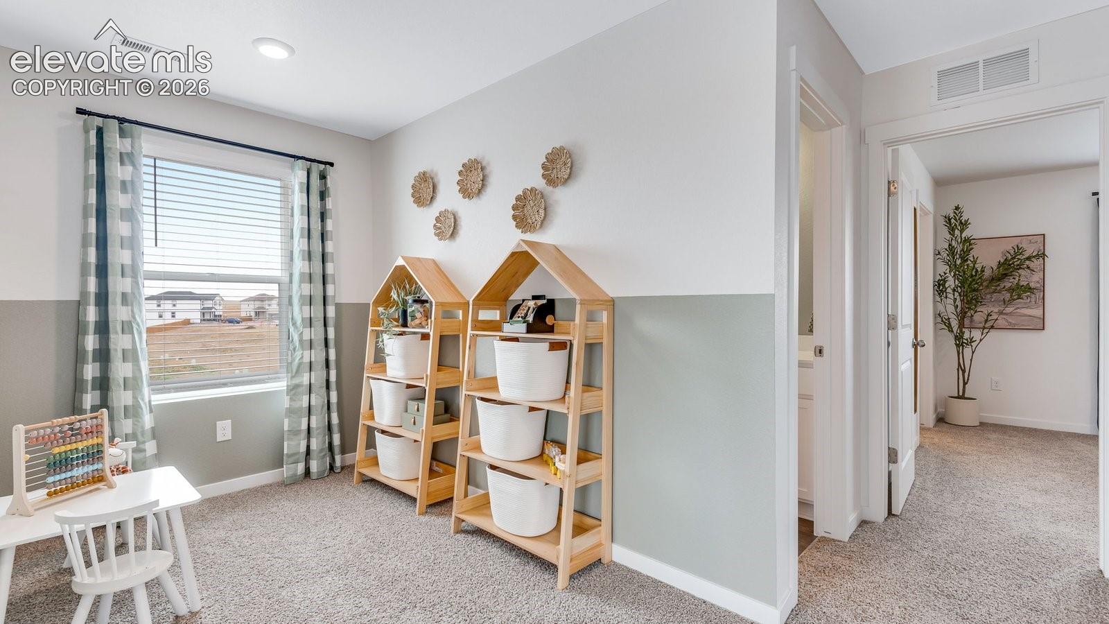 Listing photo 16 for 3675 Glenna Place
