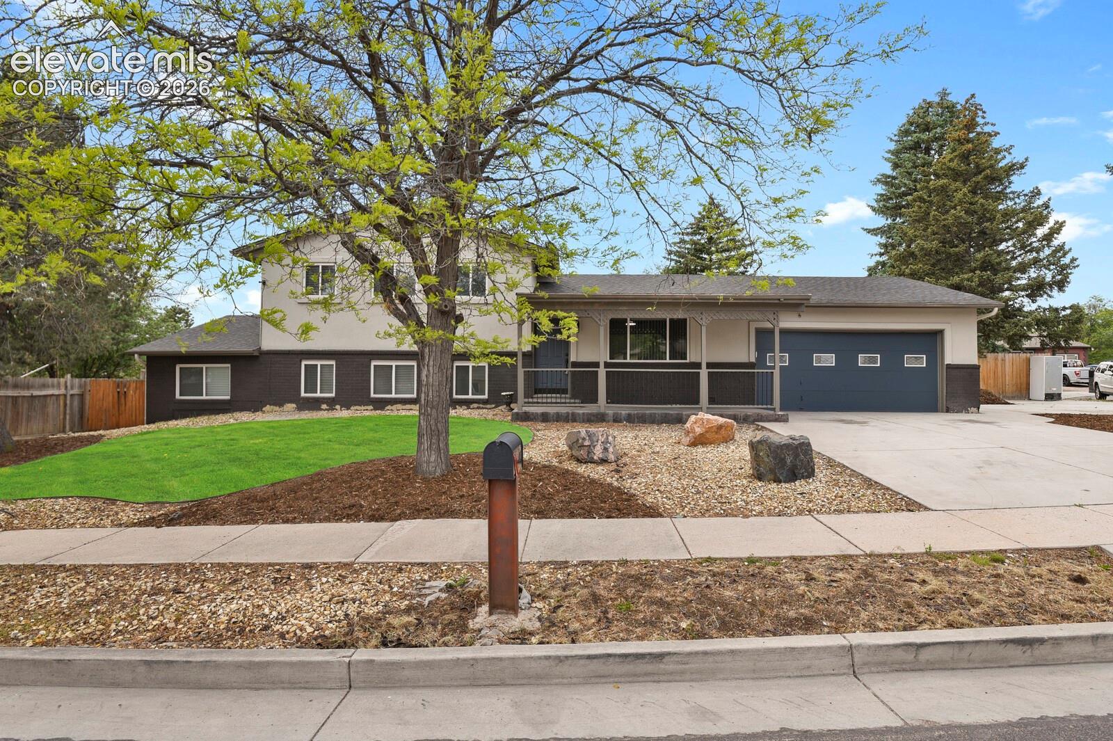 256 Murray Boulevard