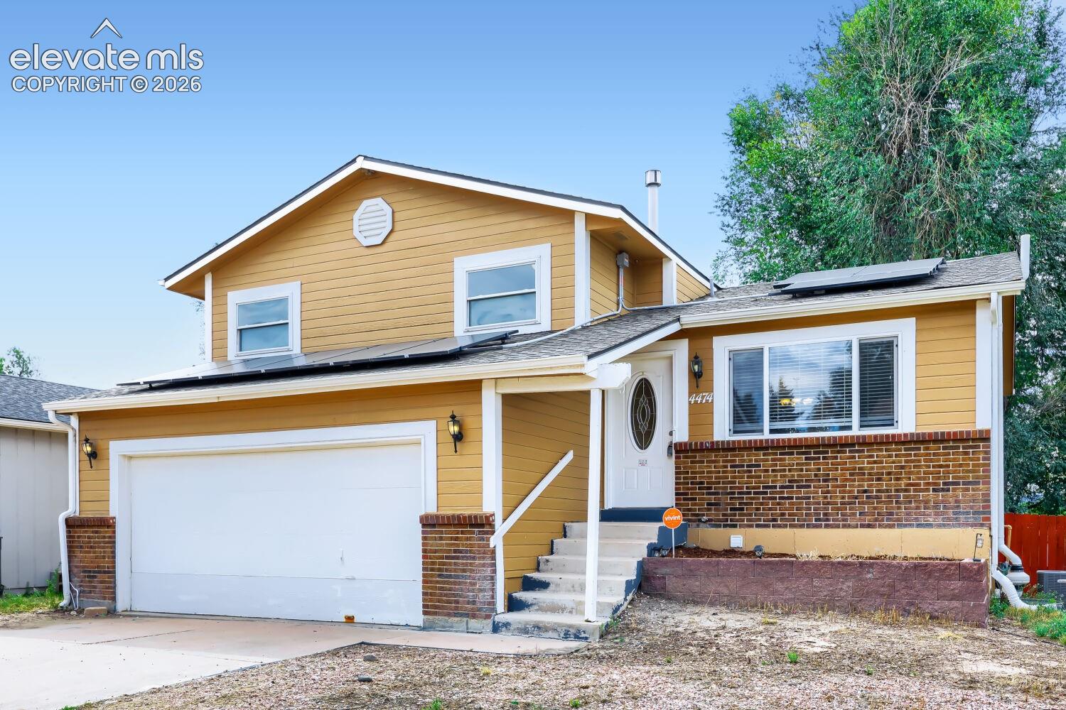 Listing photo 3 for 4474 Cassidy Street