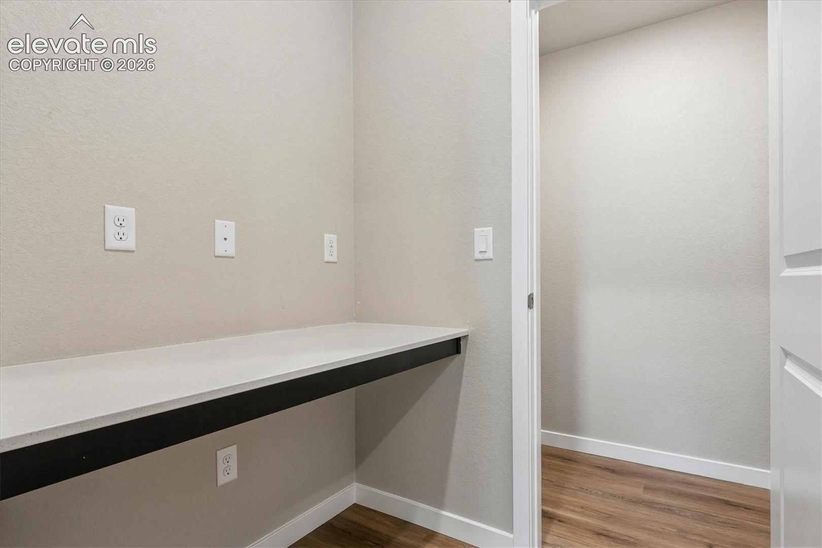 Listing photo 9 for 9695 Blaurock Drive