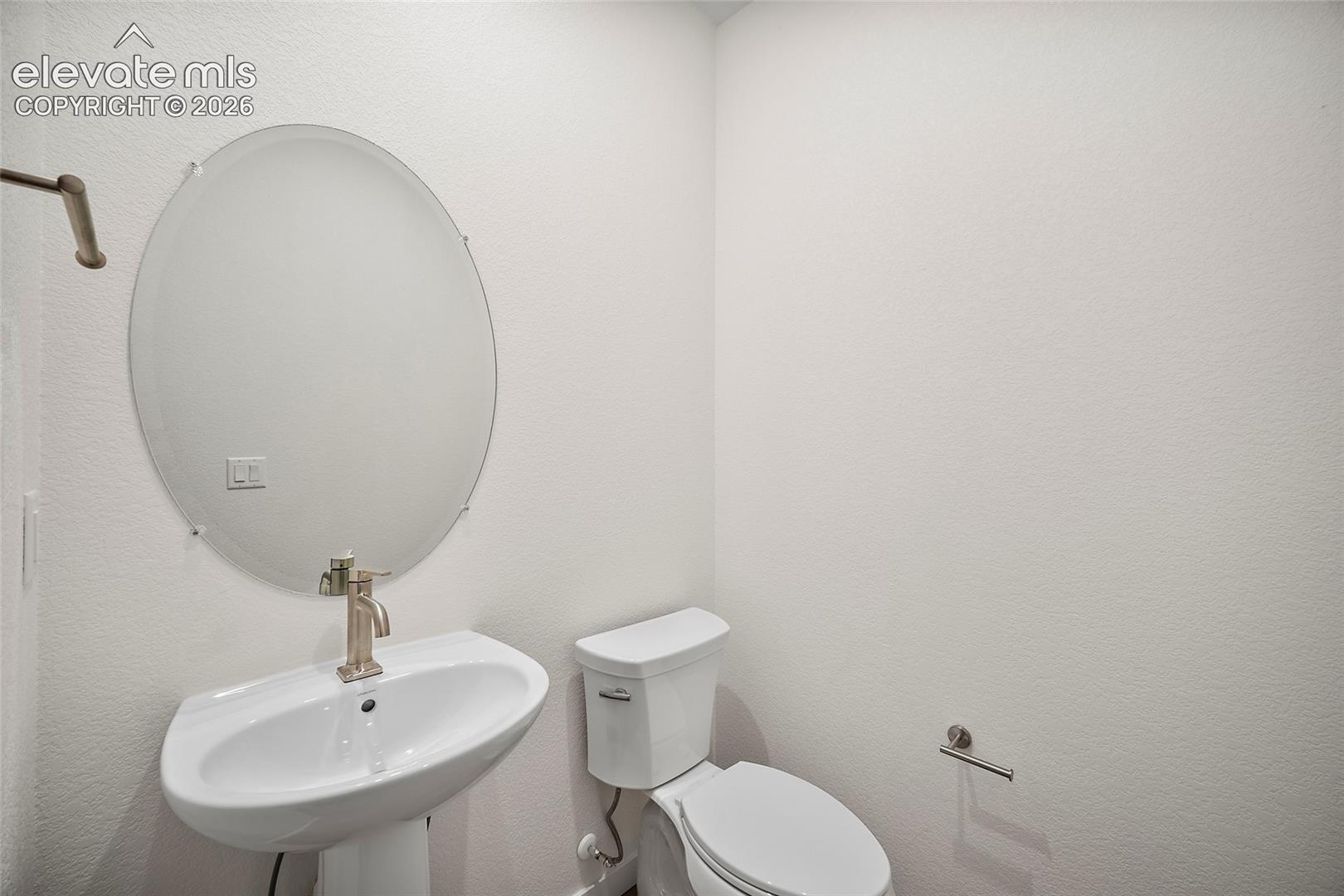 Listing photo 12 for 2256 Peridot Loop Heights