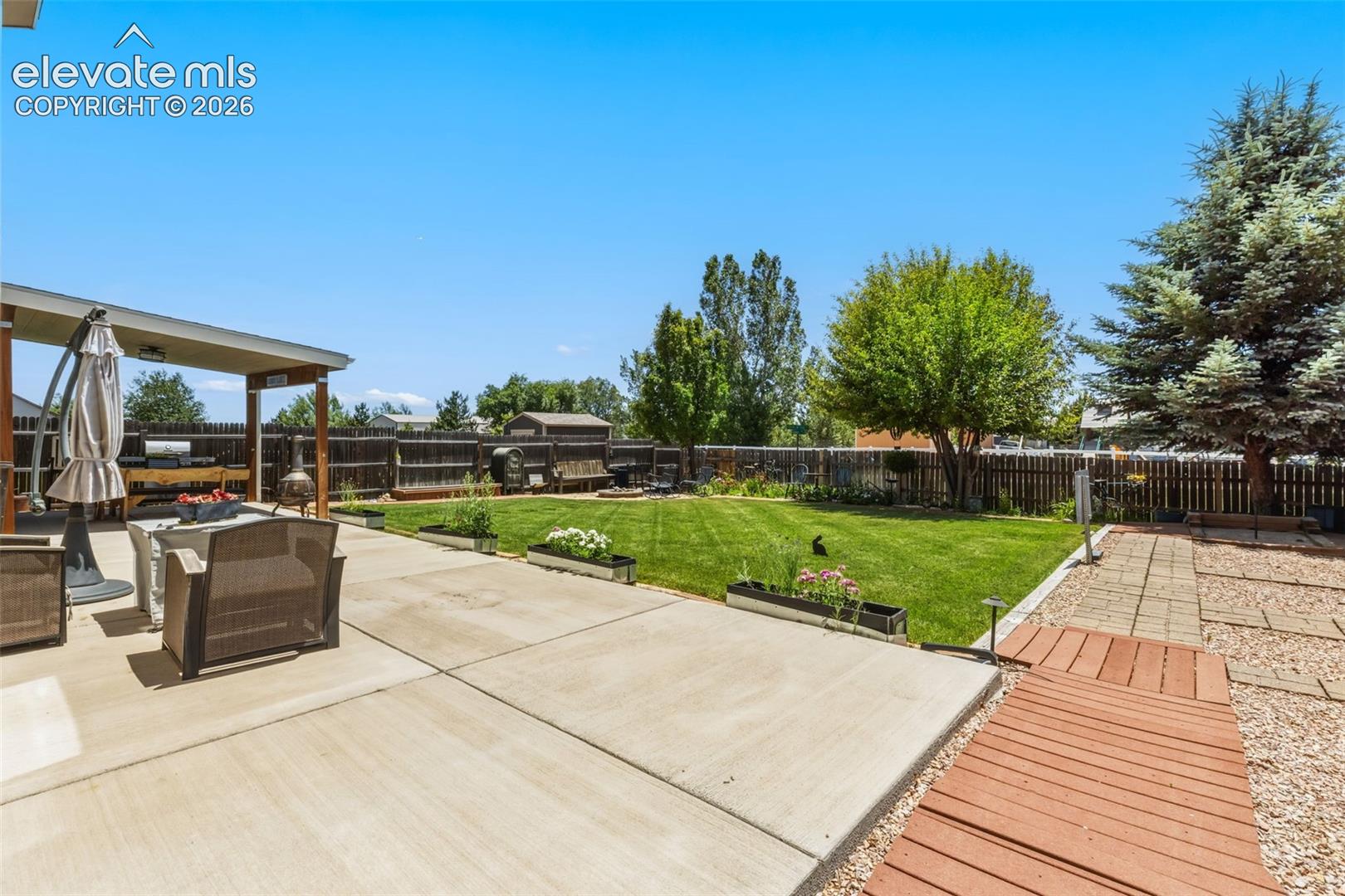 Listing photo 38 for 9197 Oakmont Road