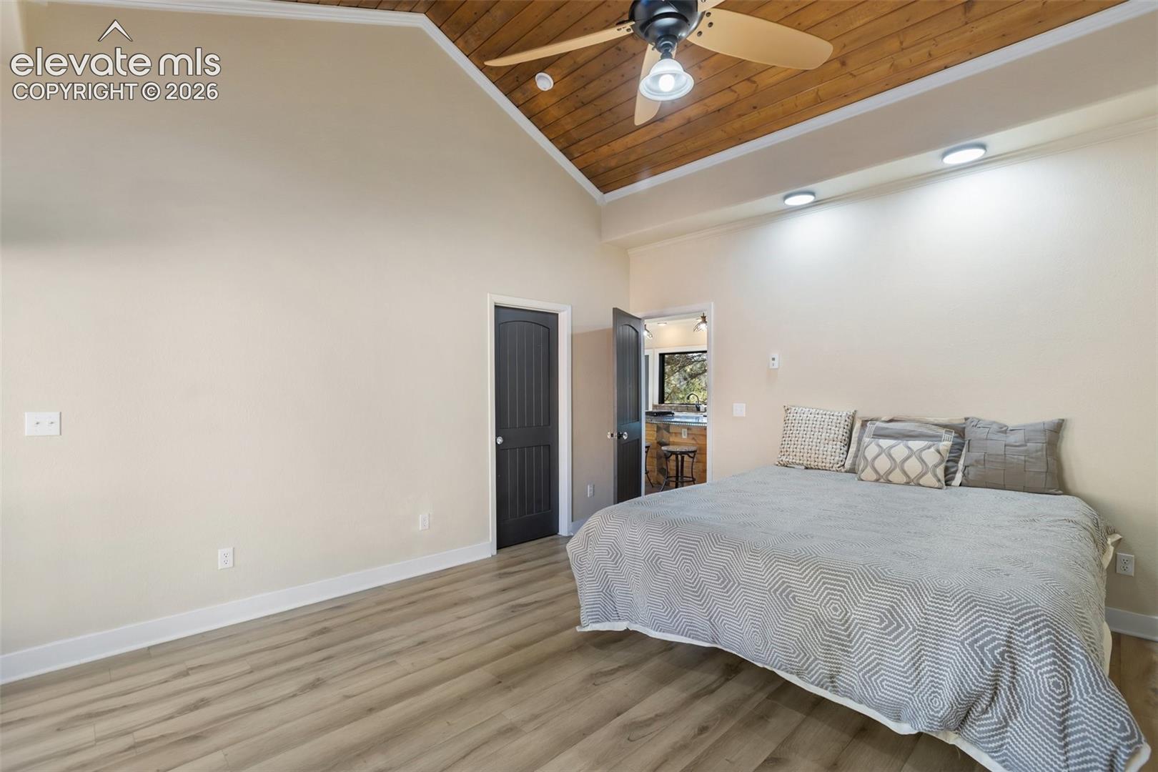 Listing photo 11 for 396 Mohawk Heights