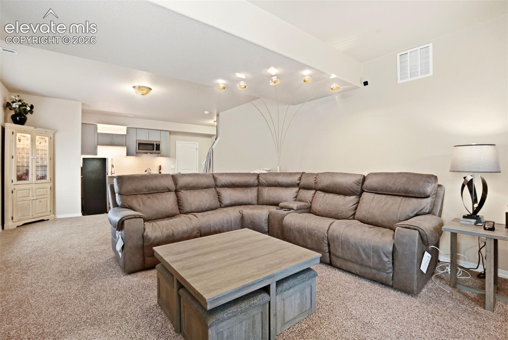 Listing photo 38 for 19524 Lindenmere Drive