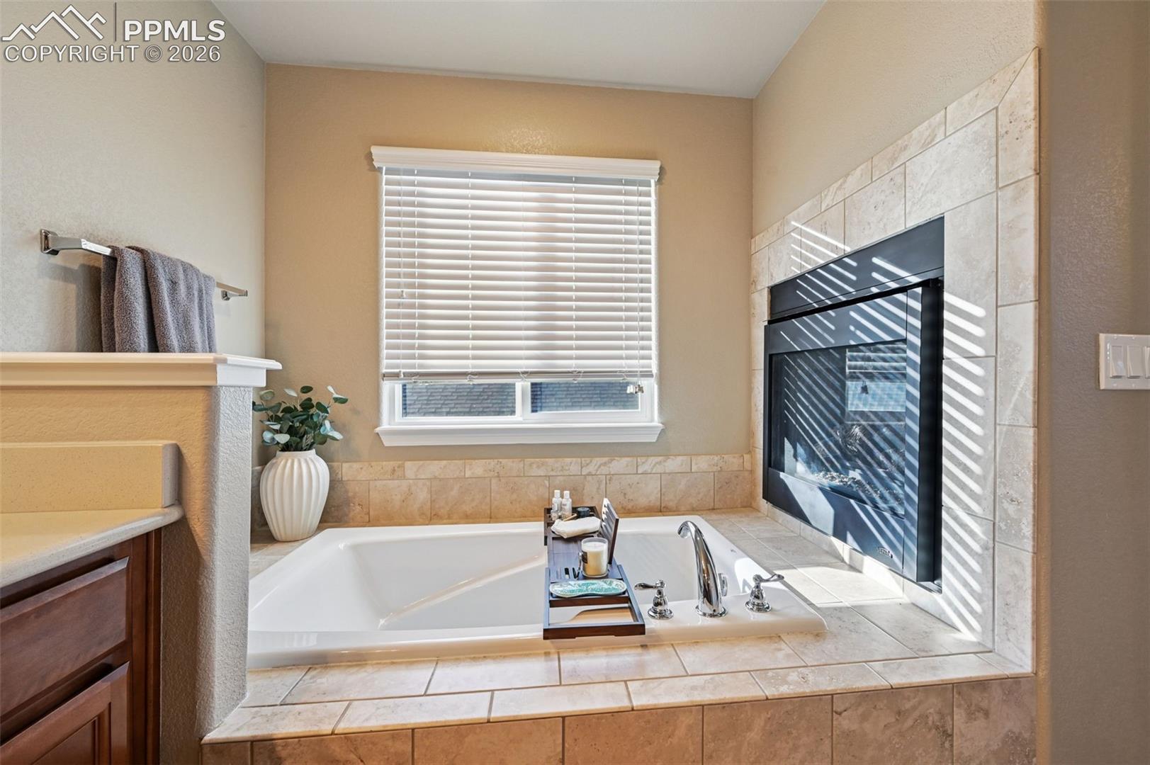 Listing photo 24 for 17861 Smelting Rock Drive