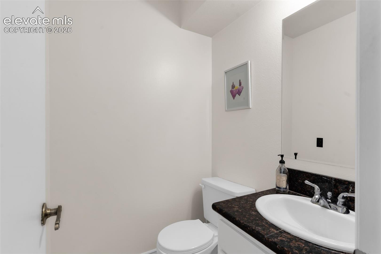 Listing photo 20 for 1004 Ridgeview Place