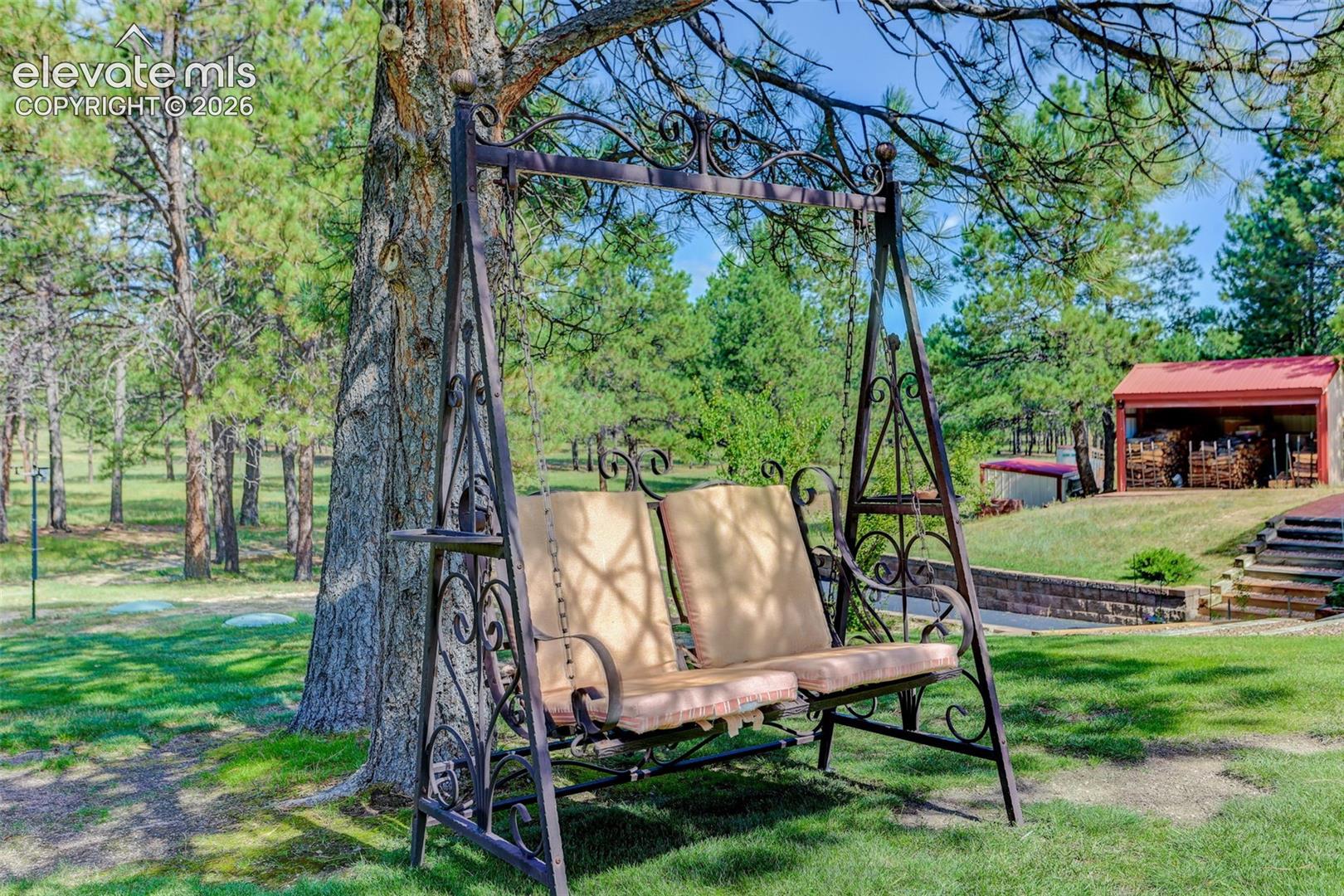 Listing photo 15 for 11570 Milford Road
