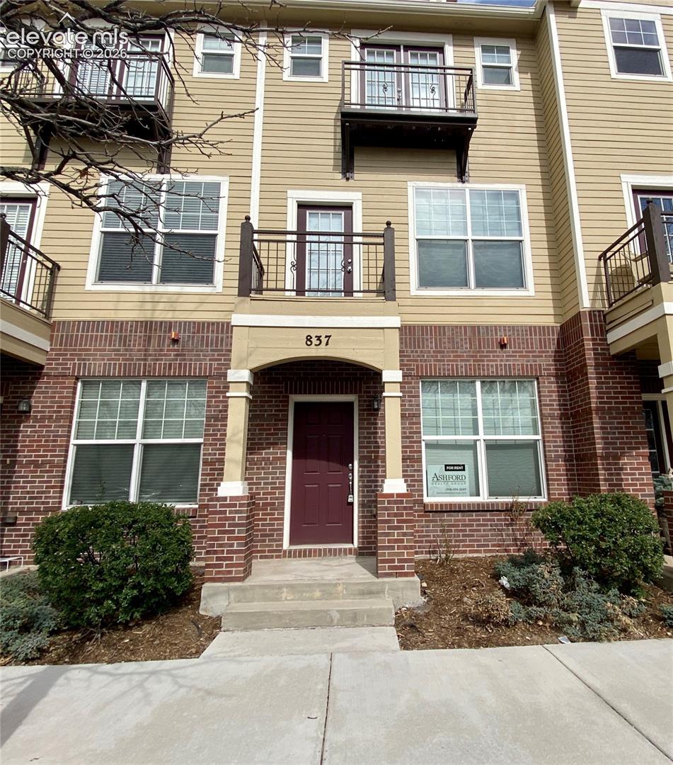837 Weber Street