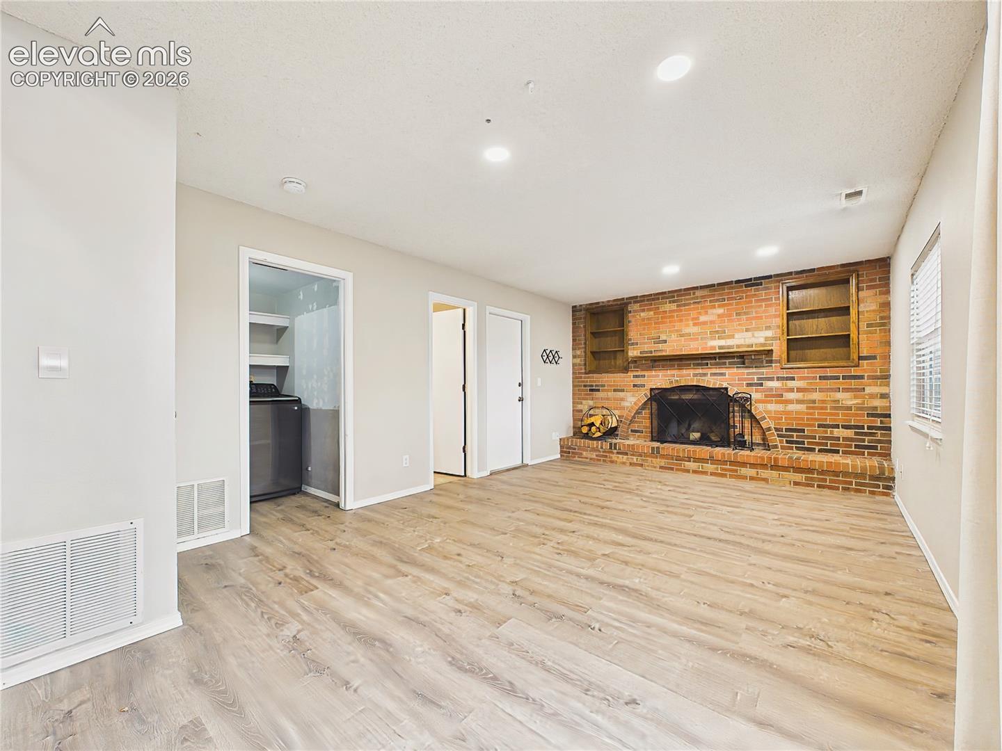 Listing photo 24 for 8252 Brigantine Drive