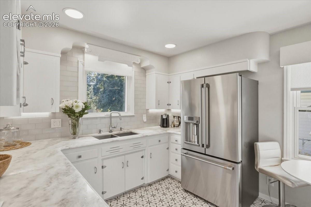 Listing photo 9 for 1510 N El Paso Street