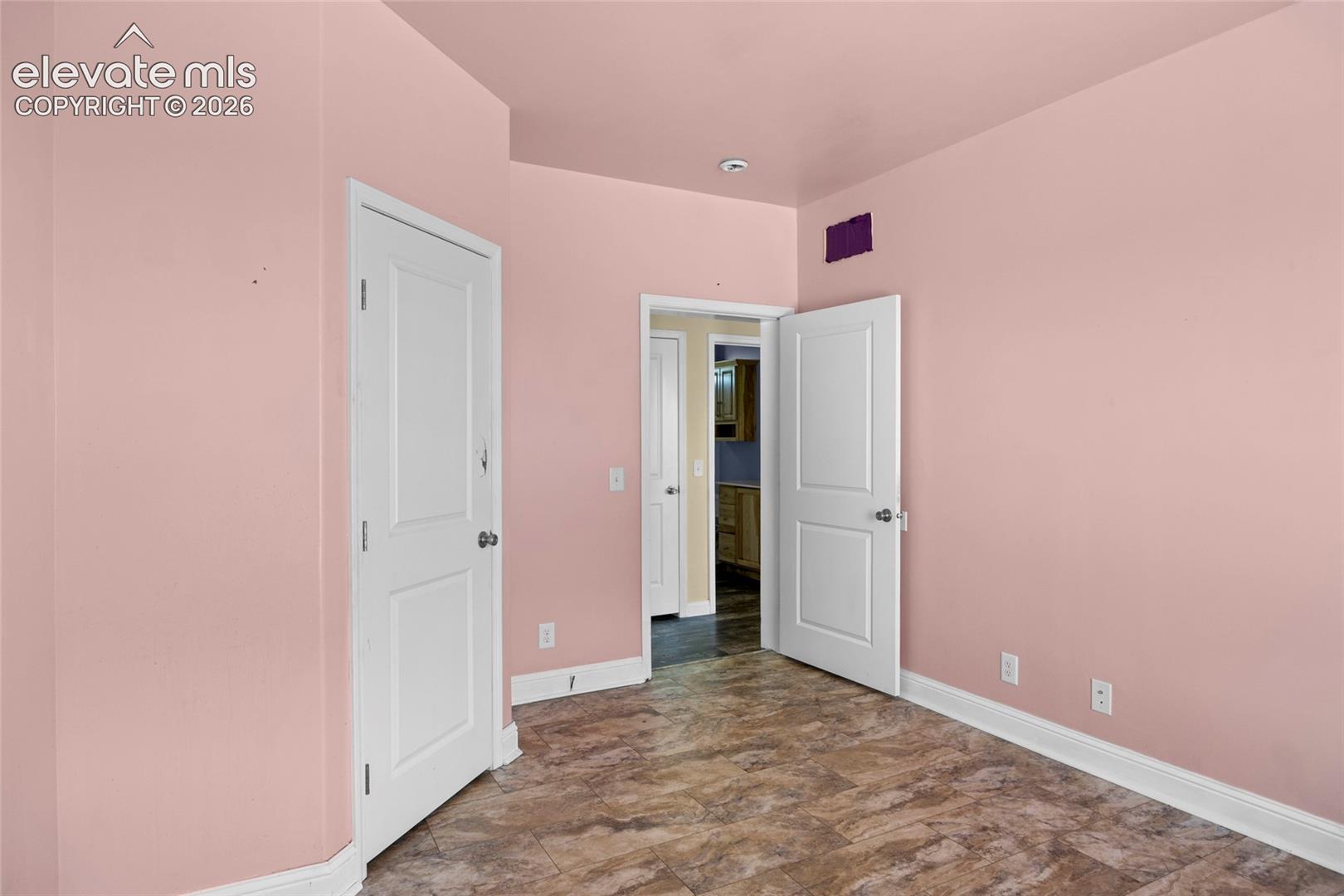 Listing photo 30 for 842 Spotted Owl Way