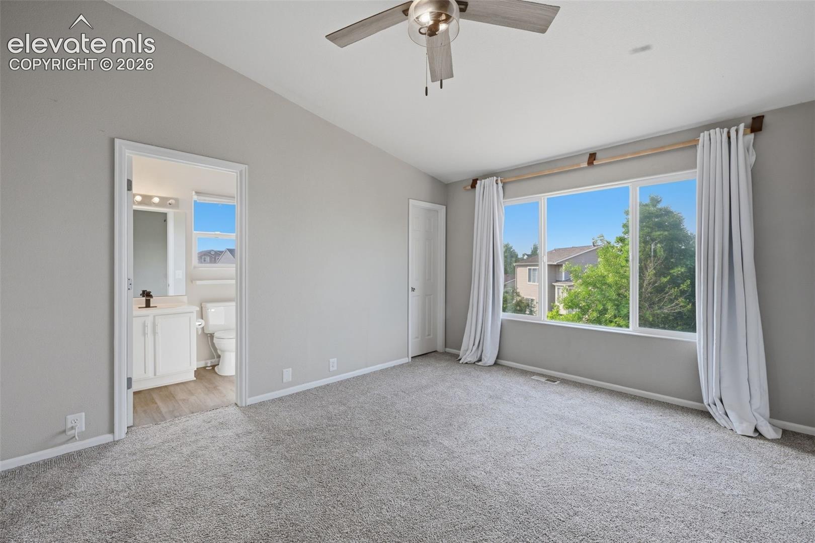Listing photo 15 for 7368 Glenburn Drive