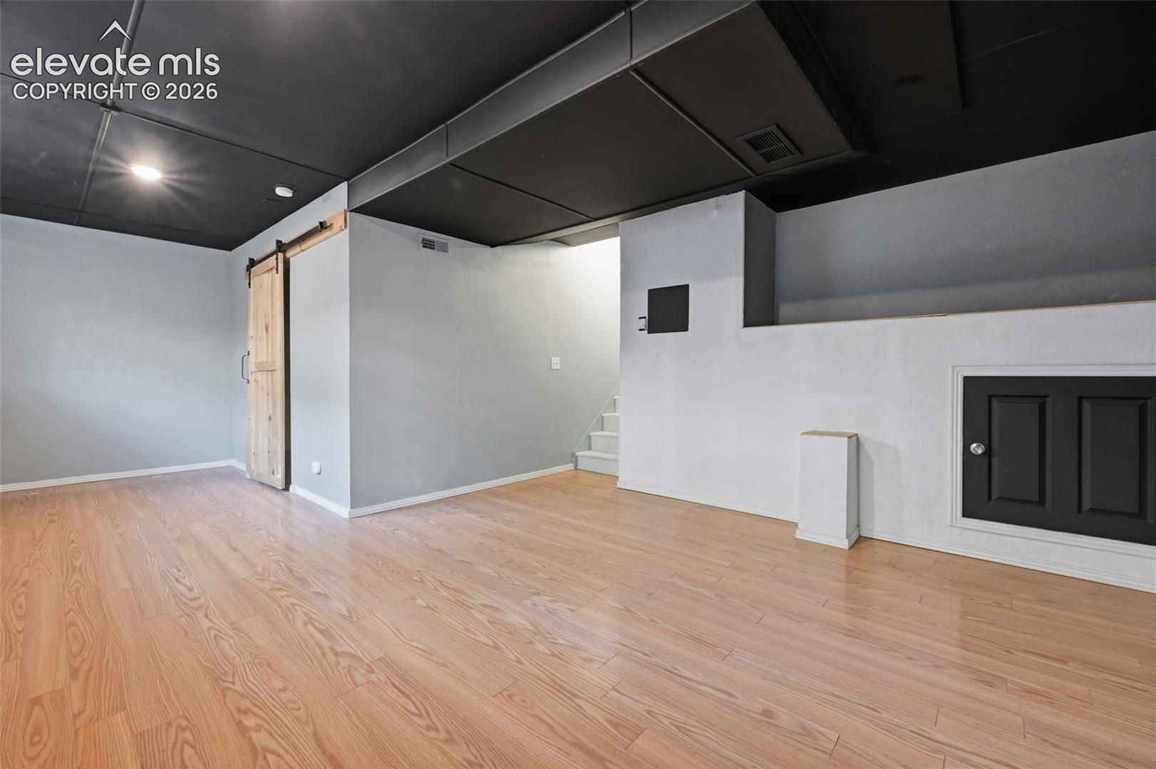 Listing photo 25 for 7368 Glenburn Drive