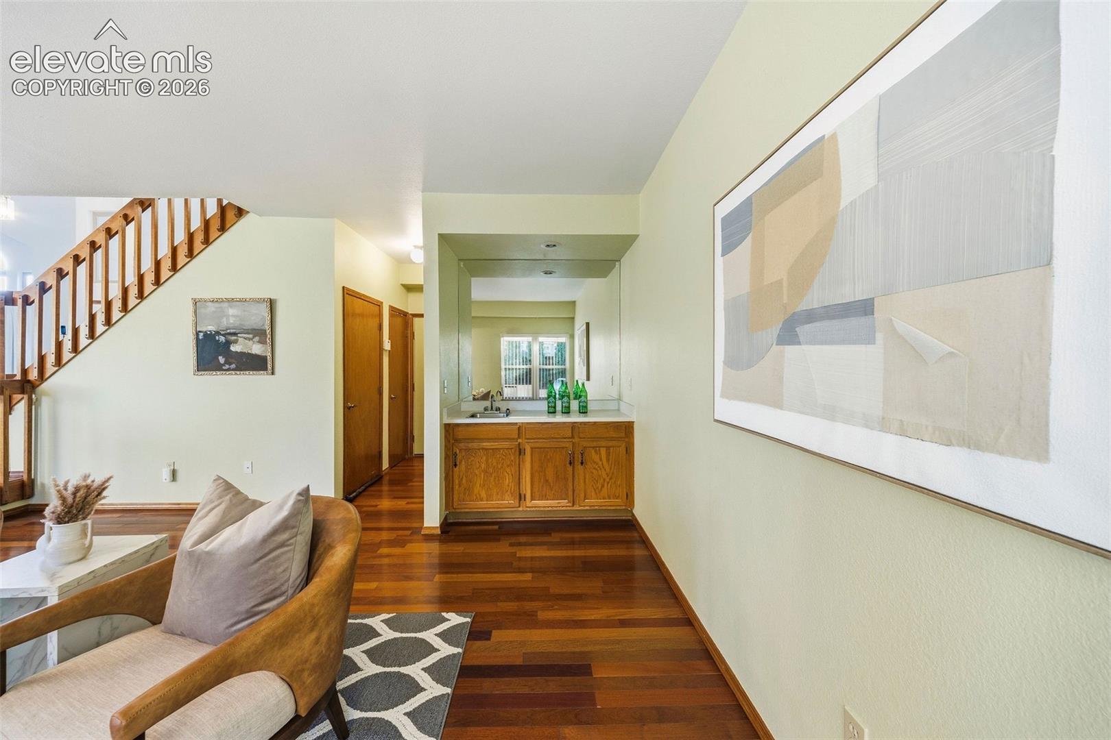 Listing photo 23 for 6120 Moorfield Avenue