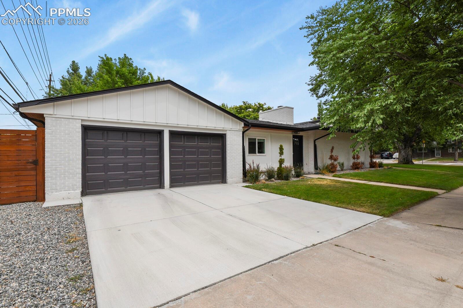 Listing photo 46 for 691 S Holly Street