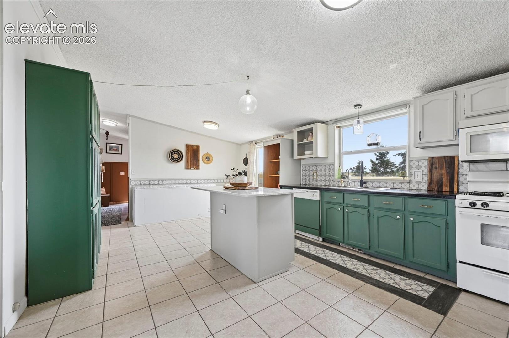 Listing photo 22 for 1350 Antelope Drive