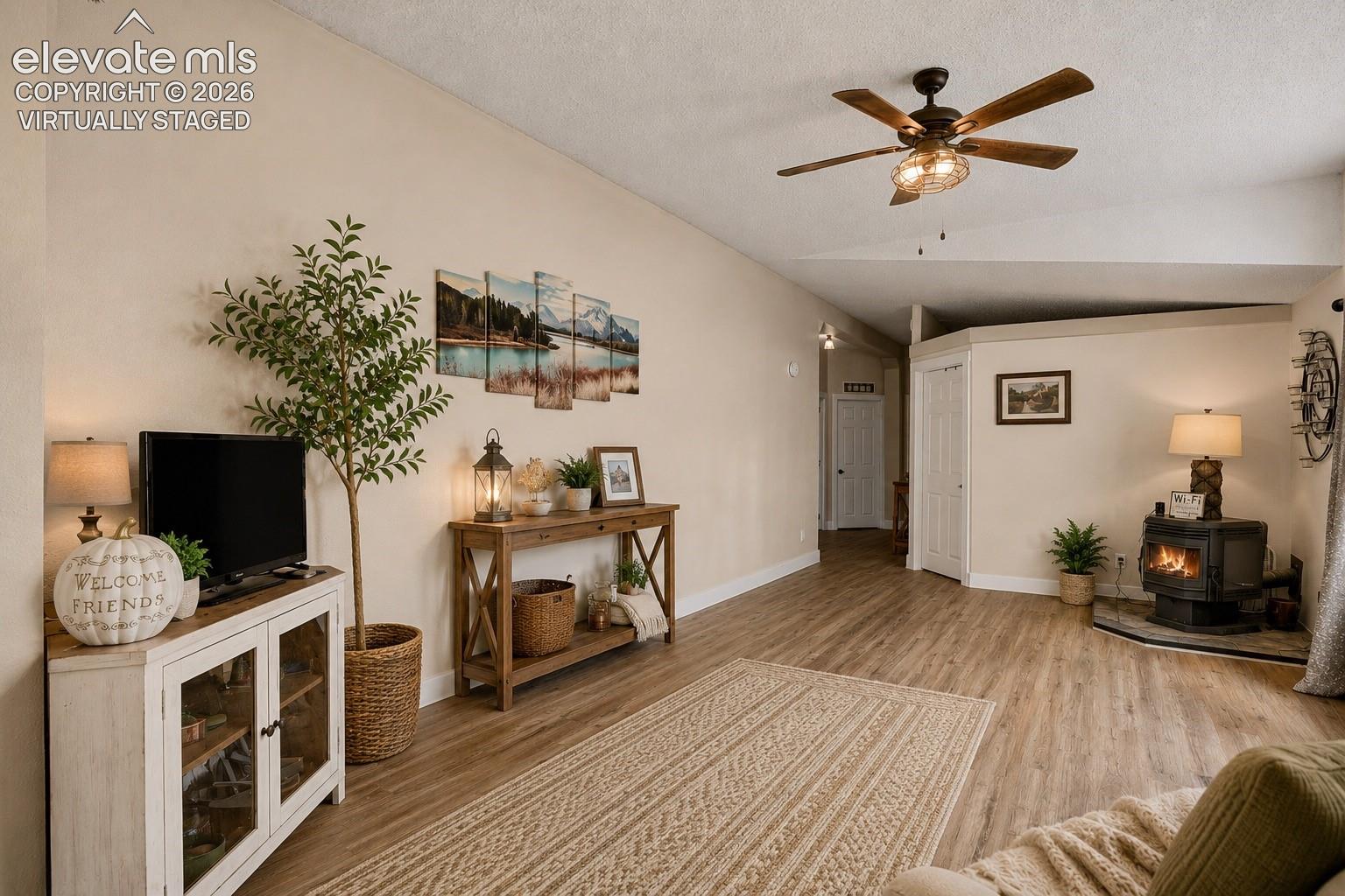 Listing photo 7 for 2329 Southpark Road