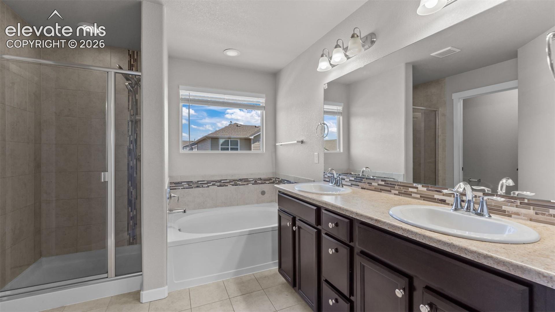 Listing photo 30 for 7815 Dry Willow Way