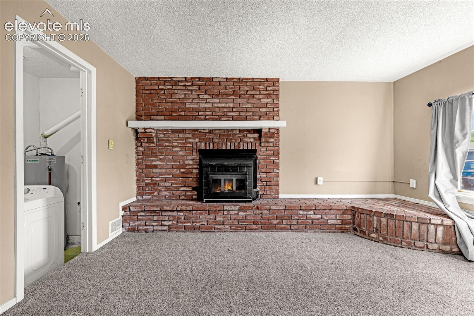 Listing photo 23 for 1933 Hallam Avenue