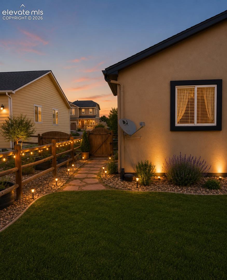 Listing photo 20 for 10096 Everglades Drive