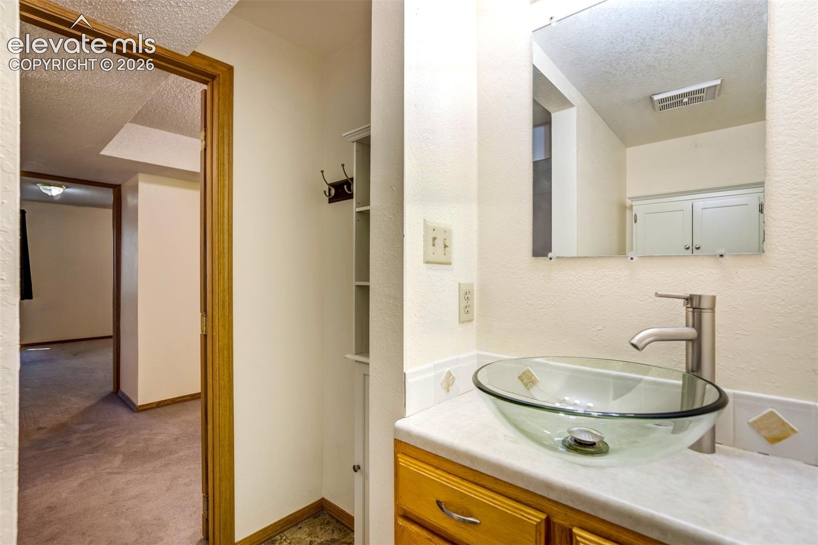 4323 Hunting Meadows Circle, photo 33