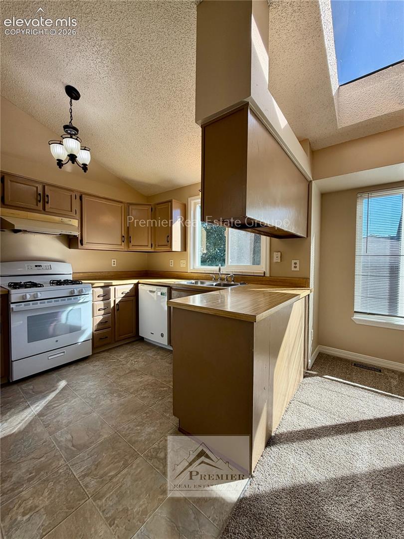 4225 Marlow Circle, photo 3