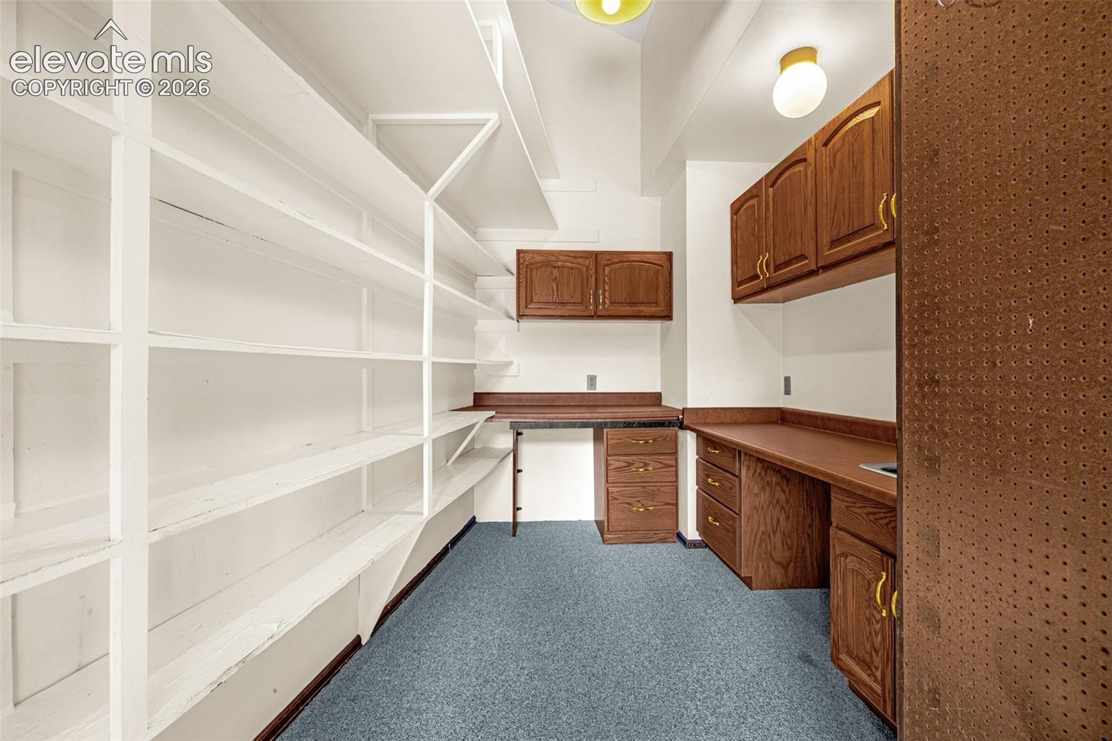 Listing photo 13 for 3510 David Lane