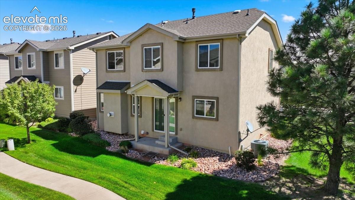 Listing photo 32 for 17612 Quarry Way