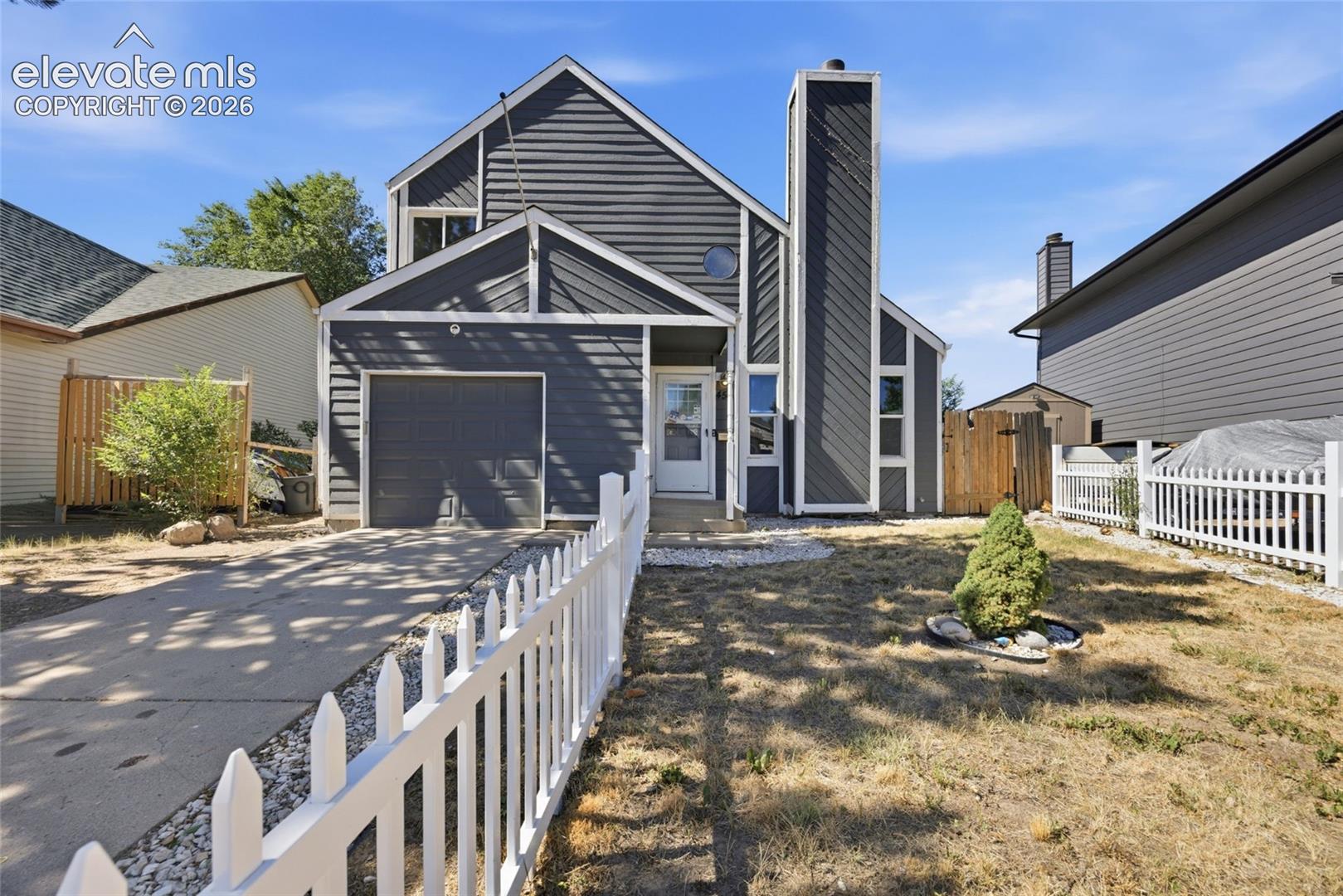 4571 Sunnyhill Drive — listing photo