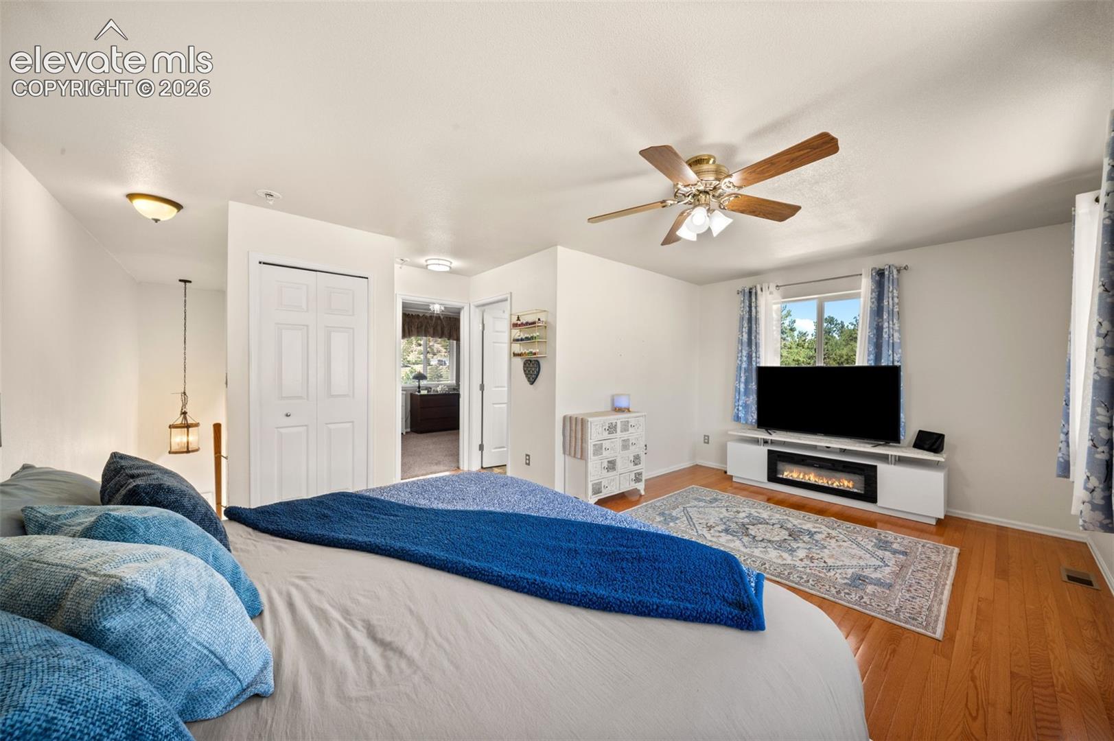 Listing photo 22 for 524 Spring Valley Drive