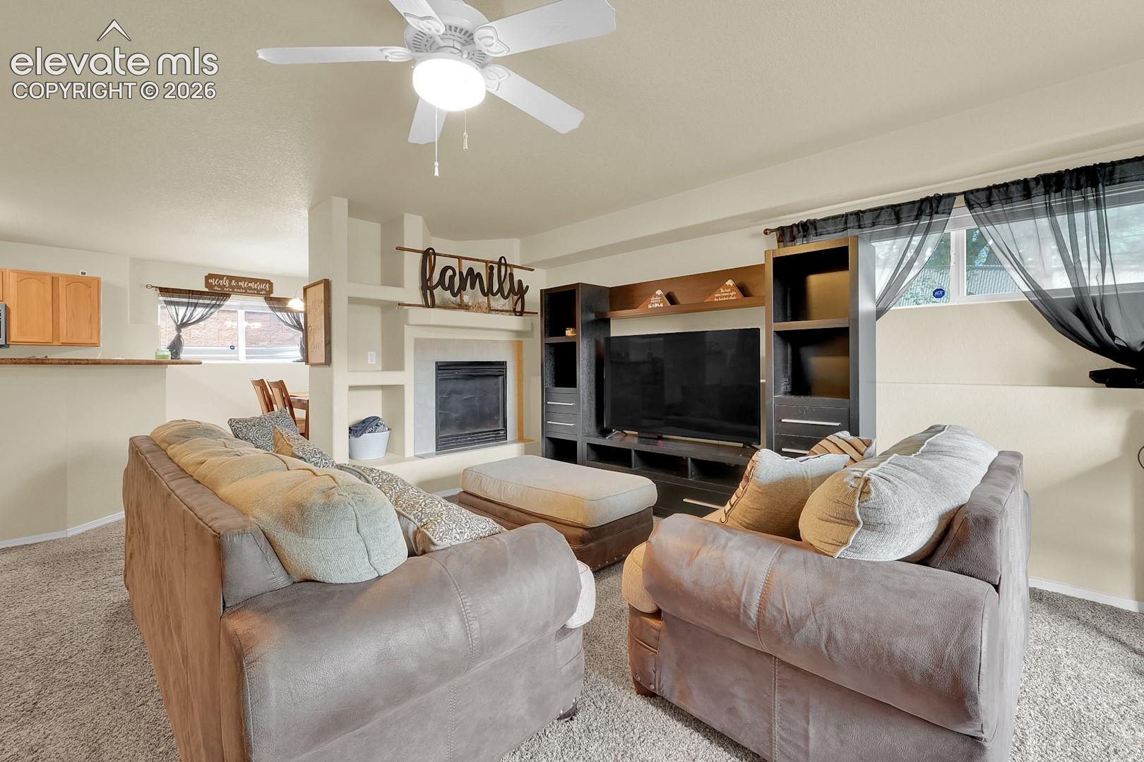 2280 La Salle Street, photo 3