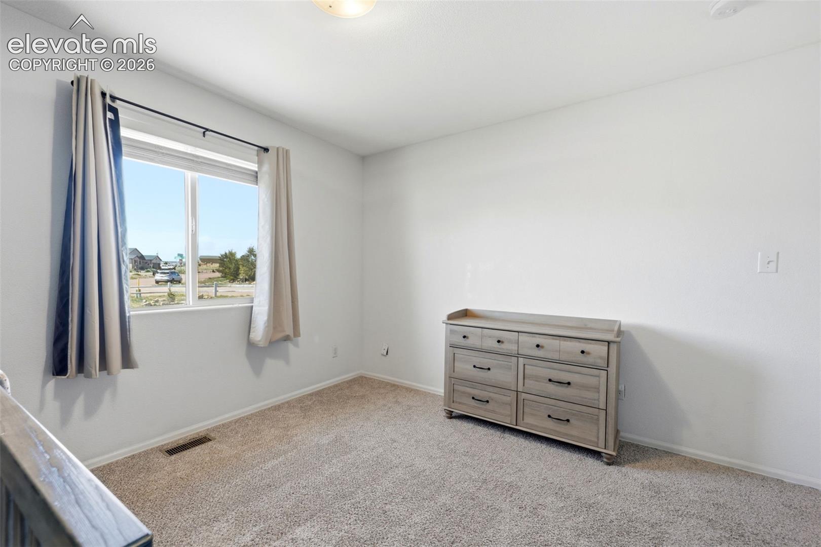 Listing photo 26 for 1218 E Onizuka Lane