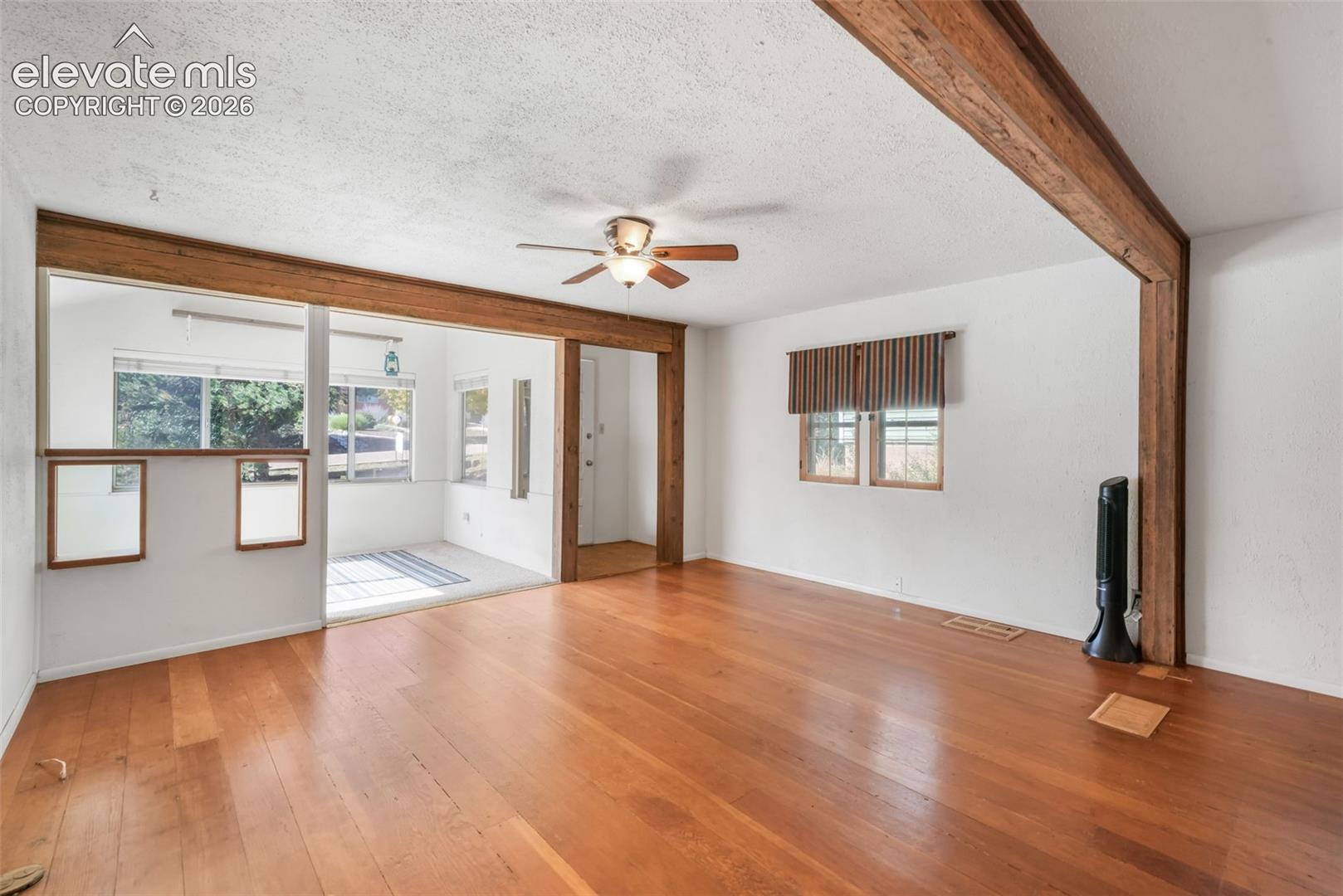 Listing photo 17 for 3326 W Kiowa Street