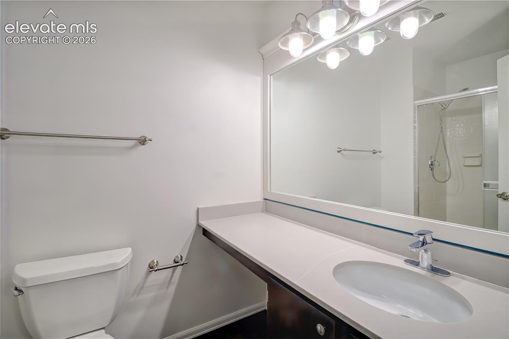Listing photo 15 for 840 Tenderfoot Hill Road 204