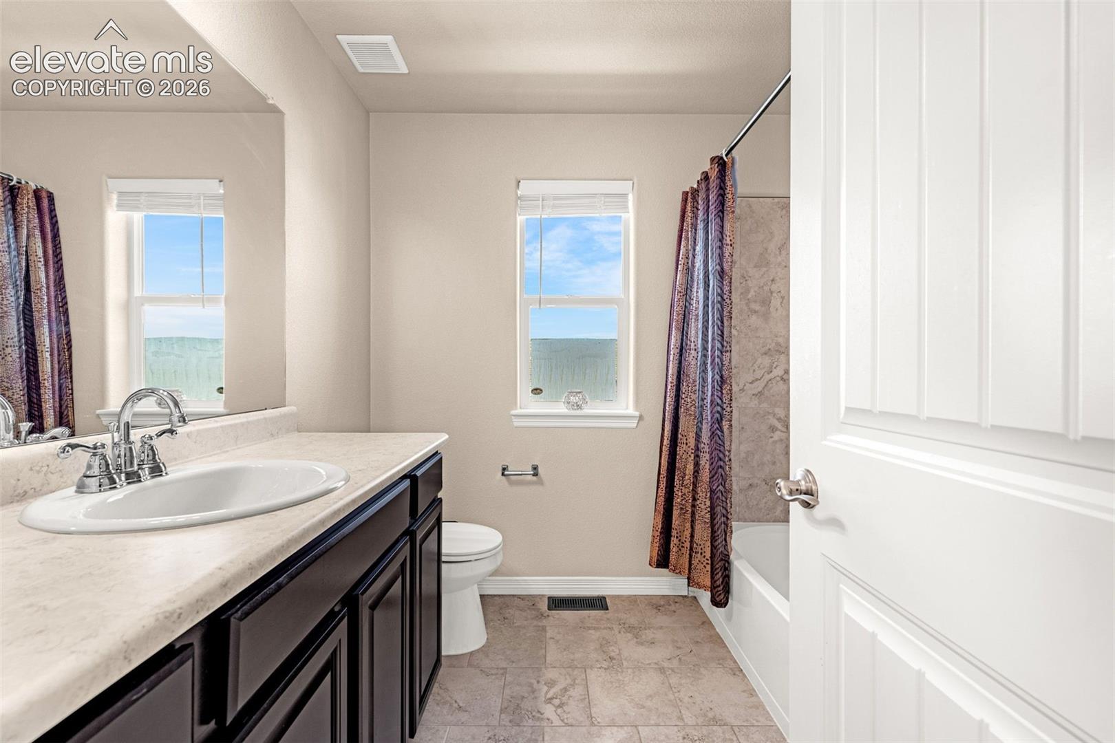 Listing photo 19 for 6607 Lamine Drive
