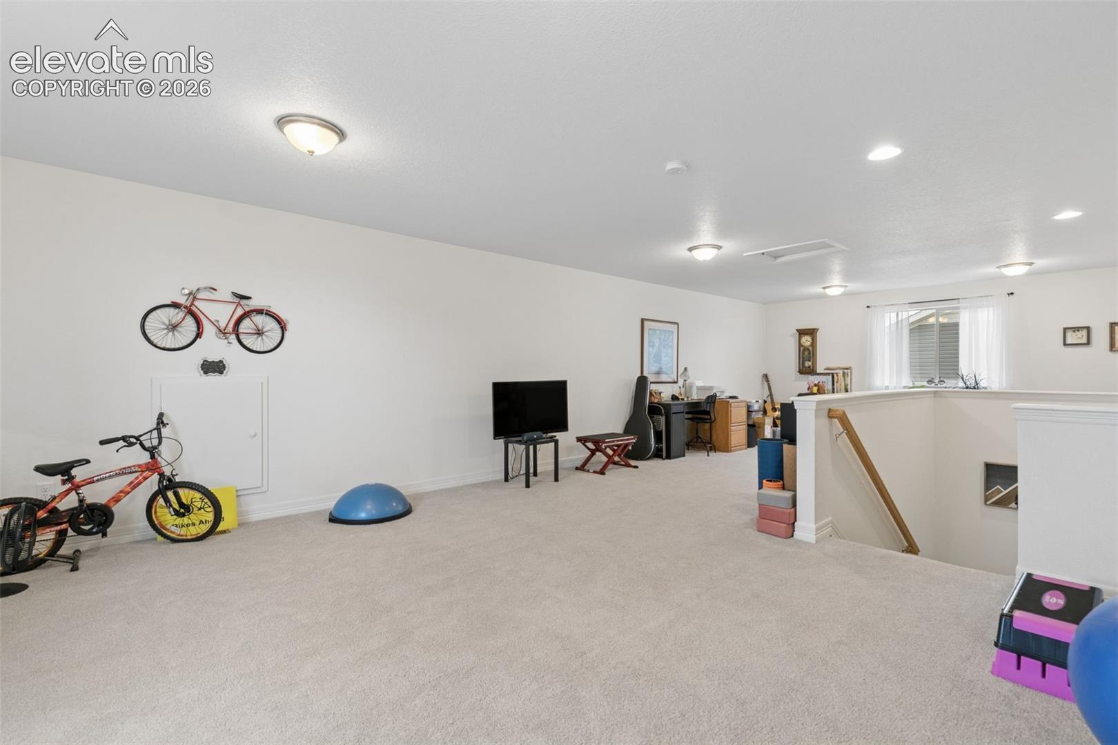 Listing photo 31 for 8948 Braemore Heights