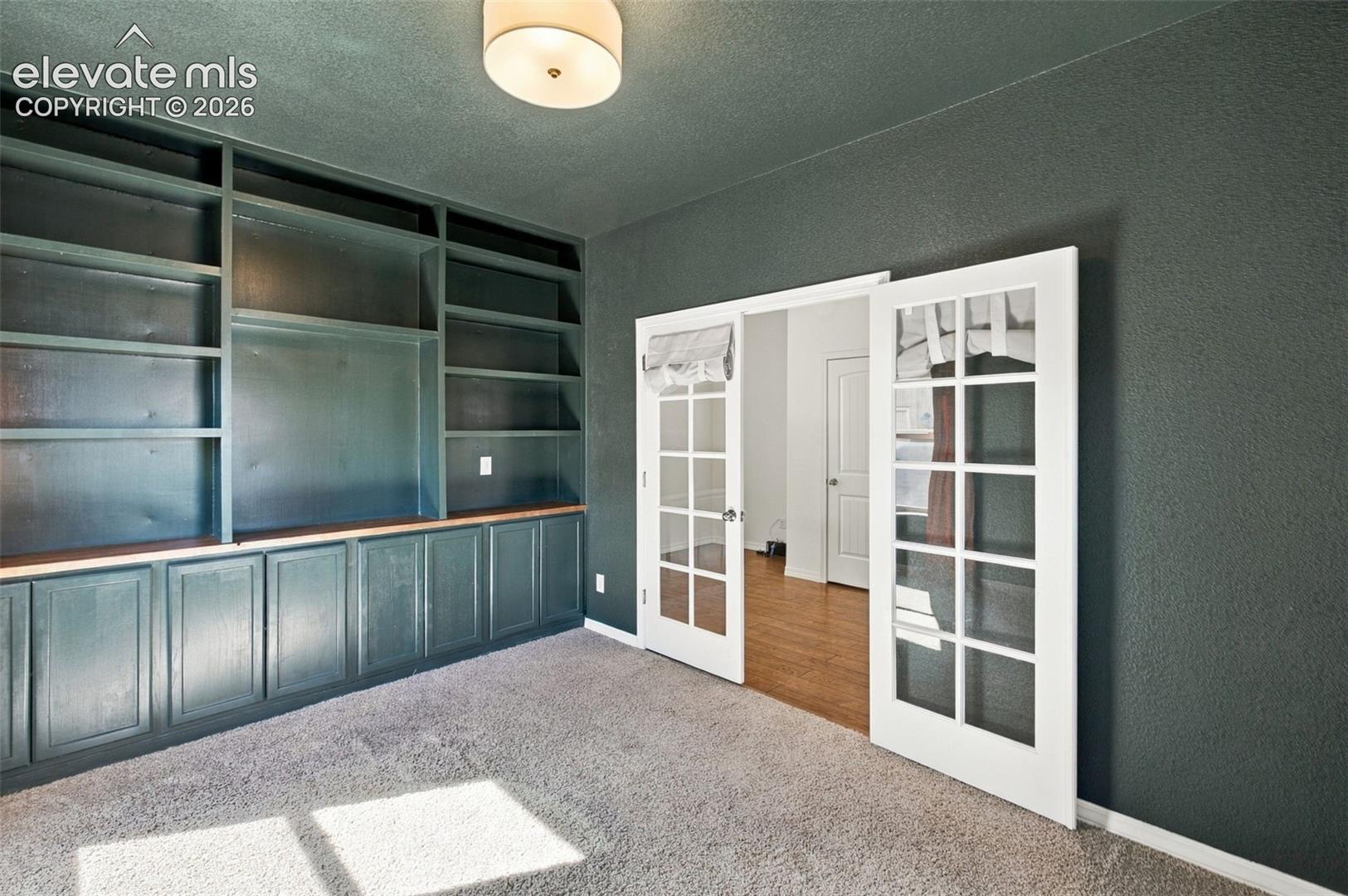 Listing photo 17 for 6798 Sandyford Lane
