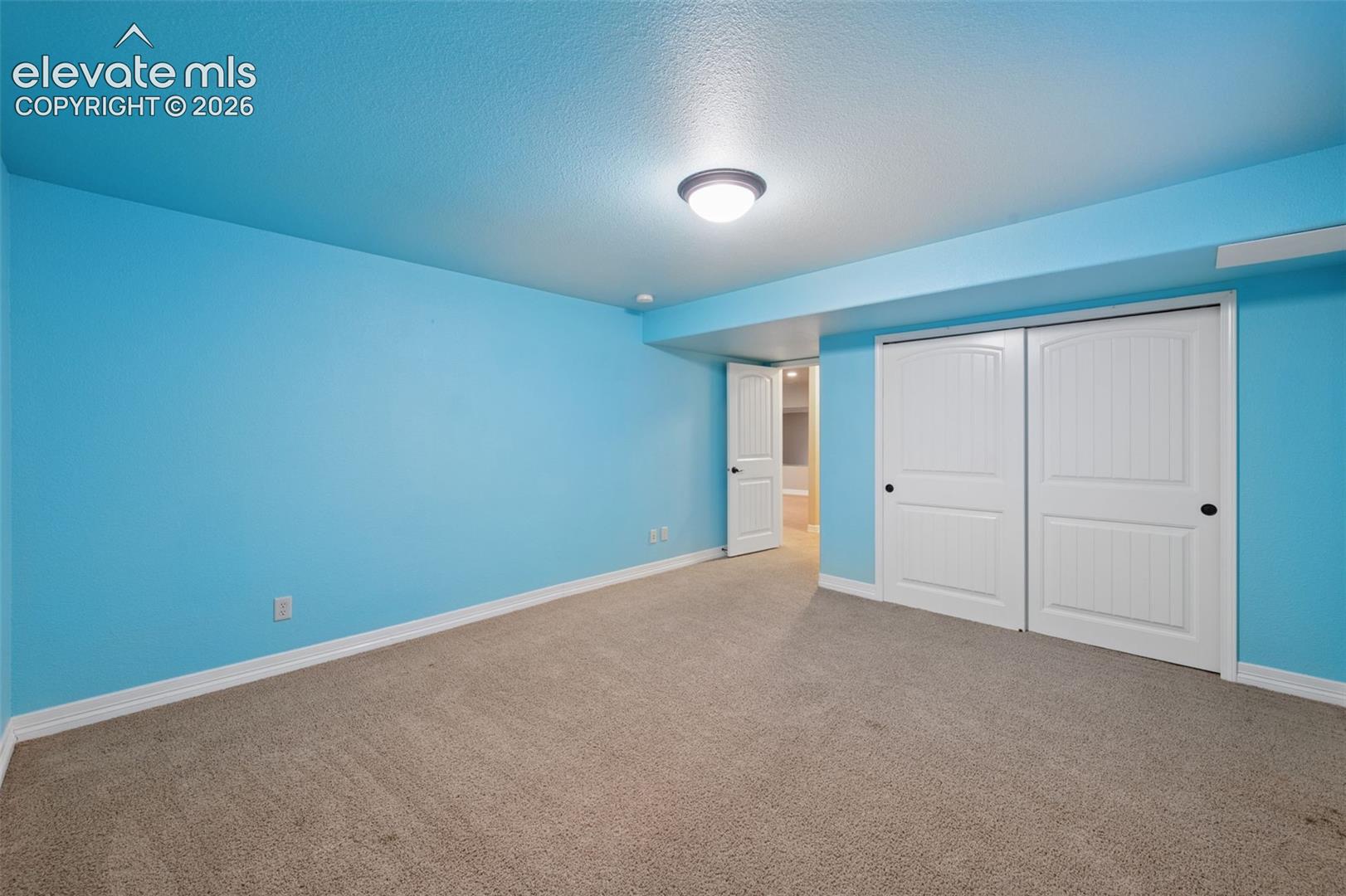 Listing photo 38 for 7966 Mount Hayden Drive
