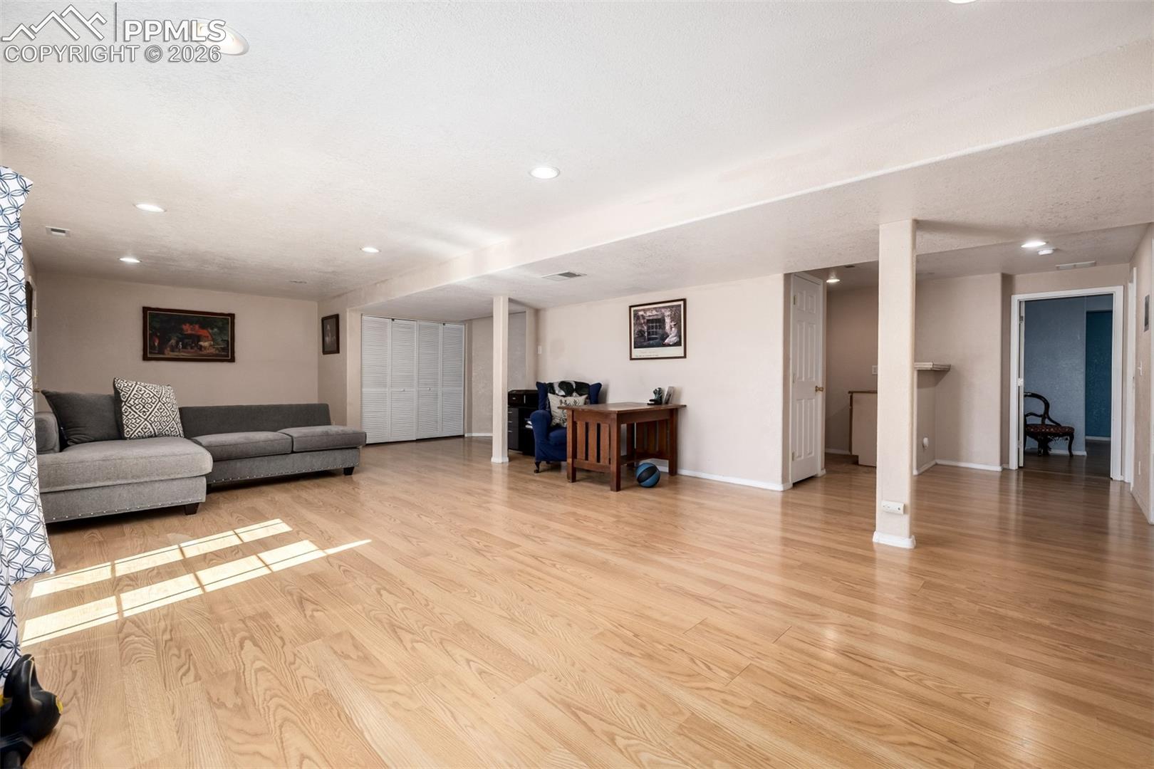 Listing photo 27 for 830 Winebrook Way