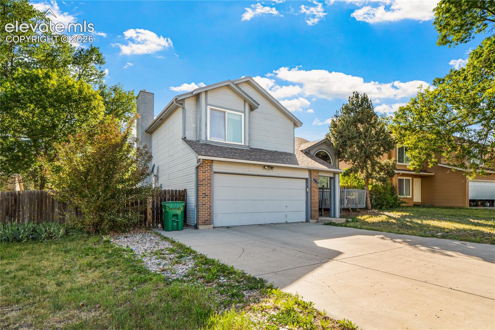 3985 Dolphin Circle
