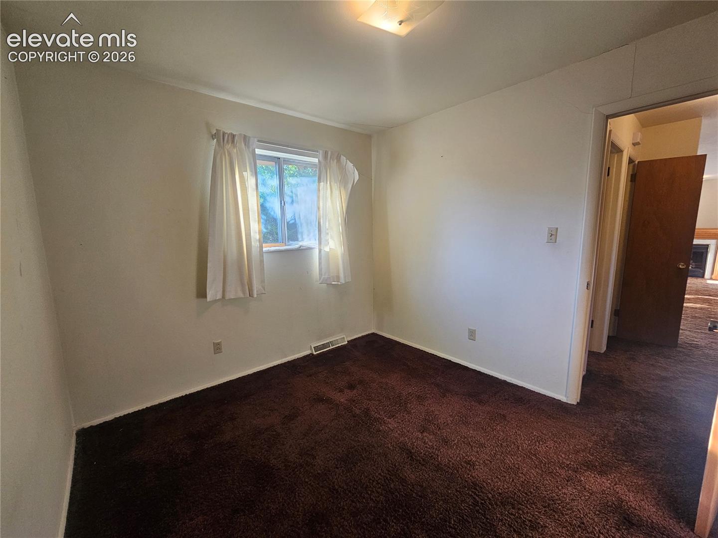 Listing photo 14 for 25 Minden Circle